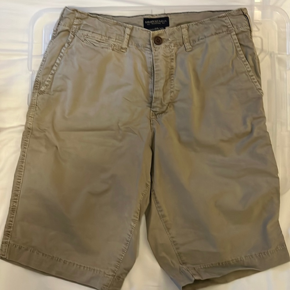 American Eagle khaki shorts